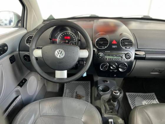 VOLKSWAGEN NEW BEETLE 2.0 MI 8V GASOLINA 2P MANUAL VOLKSWAGEN NEW BEETLE 2.0 MI 8V GASOLINA 2P MANUAL